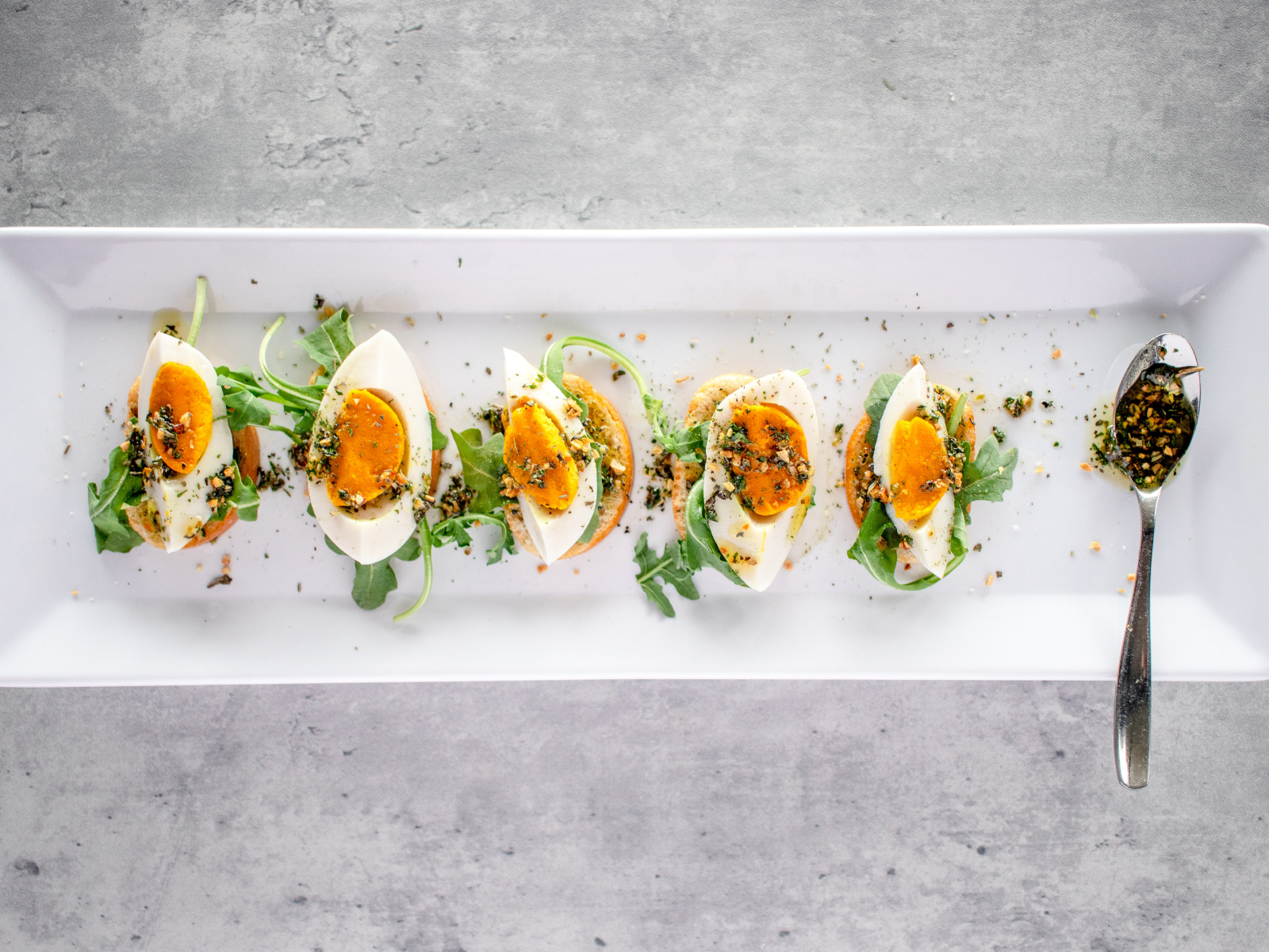 Vegan WunderEggs Crostini